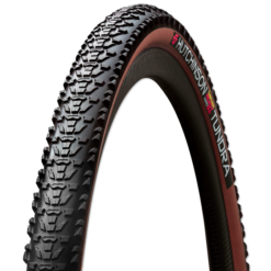 700c gravel tyres