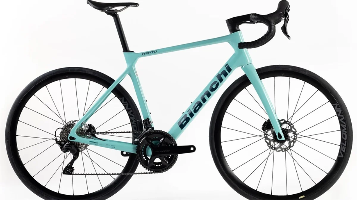 自転車本体 Bianchi INFINITO CV DISC ULTEGRA DI2 11S infinito-105-1200x675.webp