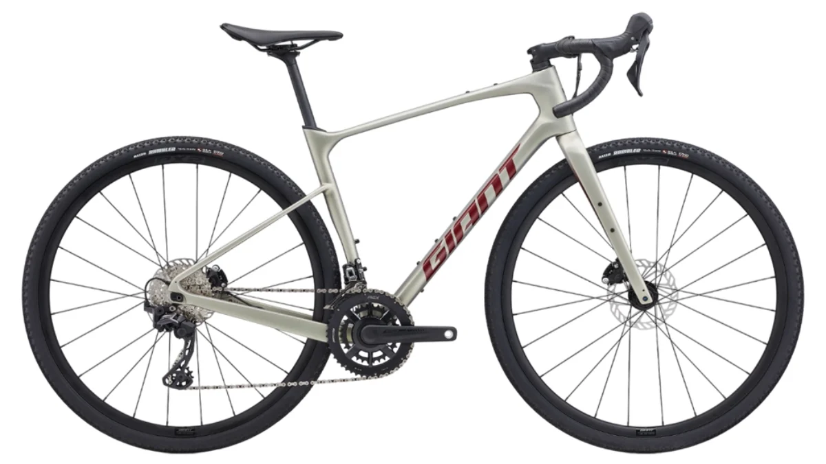 Giant-Revolt-Advanced-2-700c-