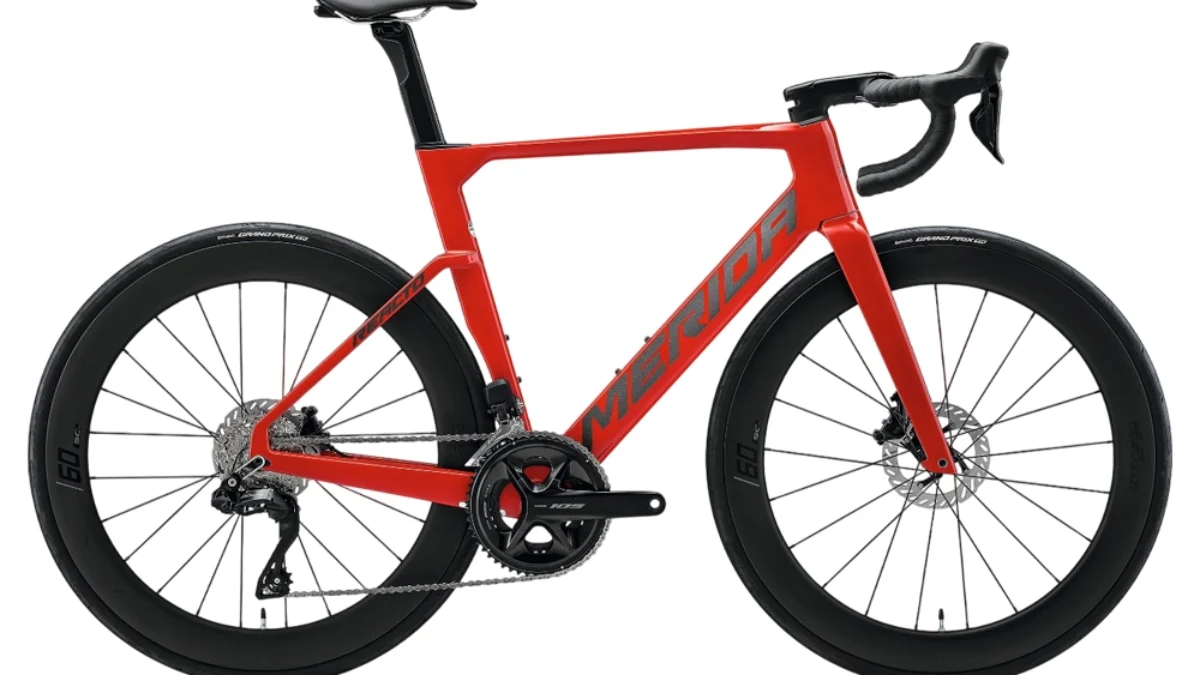 Merida-Reacto-6000-700c-CF3-IV